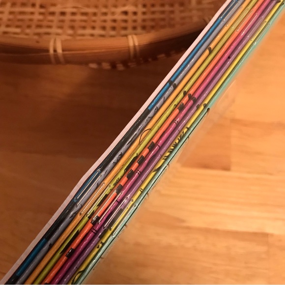 🌻Brain Games Classic Crosswords: 10 Small Crossword Books NEW Sealed - Picture 9 of 10